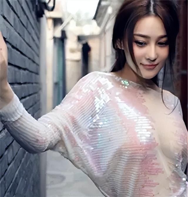 李晨张馨予生活照，张馨予写真 生活照（张馨予：游离吴卓羲和李晨后）