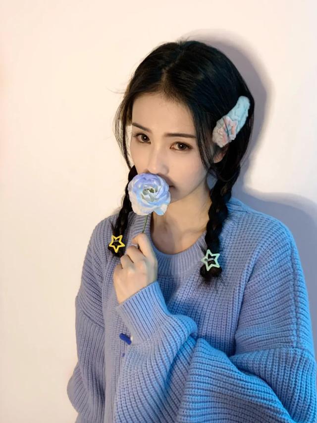 儿童发型图片 小女孩发型绑扎方法简单又可爱，儿童发型图片（几款绝美的新年公主编发）