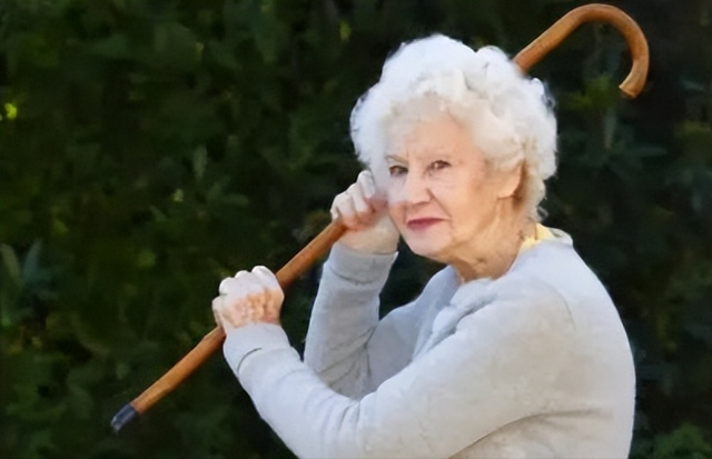 十大惊人奇闻怪事，十大奇闻趣事