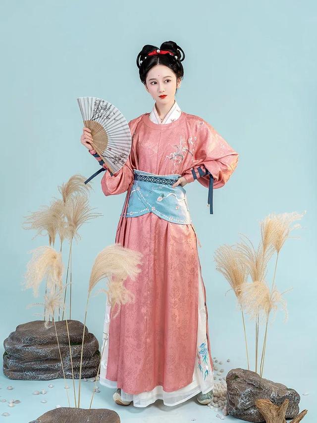 汉服圆领袍无缝领子，圆领袍——唐圆领