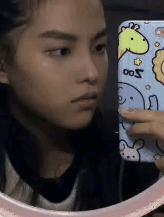 小耳朵是什么意思，微信界面有个小耳朵是什么意思（看着都不像一个人好吗）