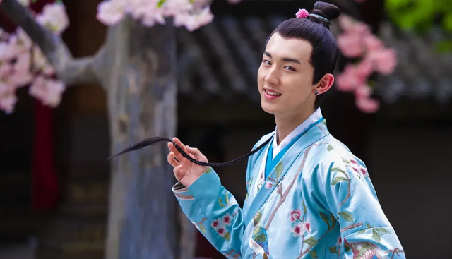 何必平是青鸟飞鱼吗，何必平为什么不能复活（《太子妃升职记》7年）