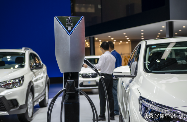 锂电池最新消息，锂电池价格未来趋势图（我国锂电池生产面临四大挑战）