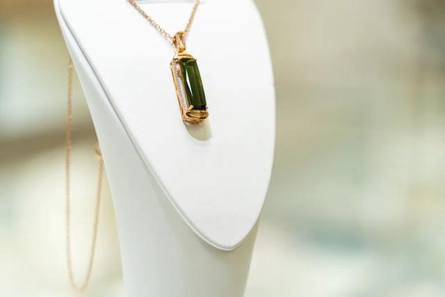 暇步士女鞋价格表，暇步士女鞋价格表和图片（贵友给你夏日不宅家的理由）