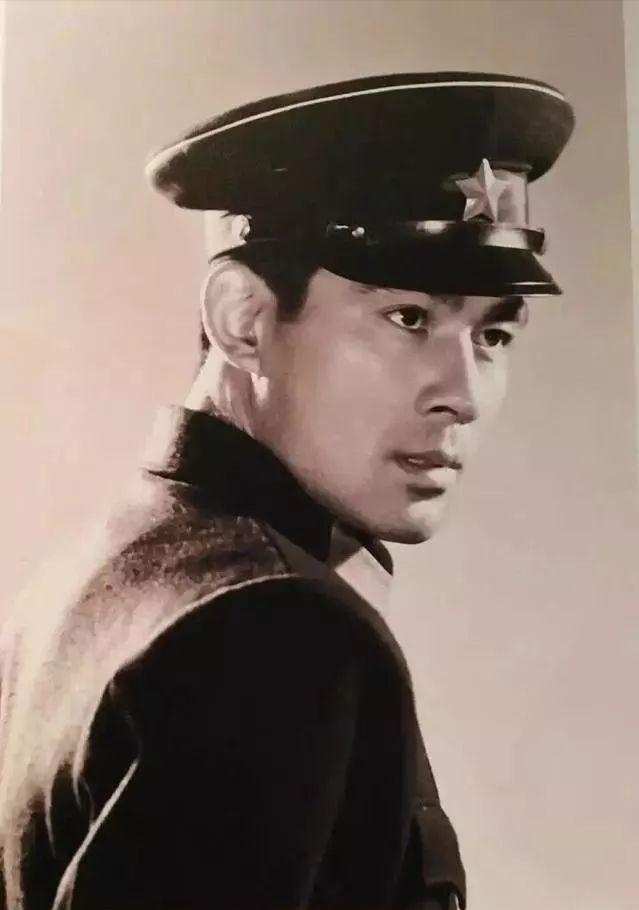 朱时茂个人资料，朱时茂个人资料简介（帮丈夫照顾9个兄妹）