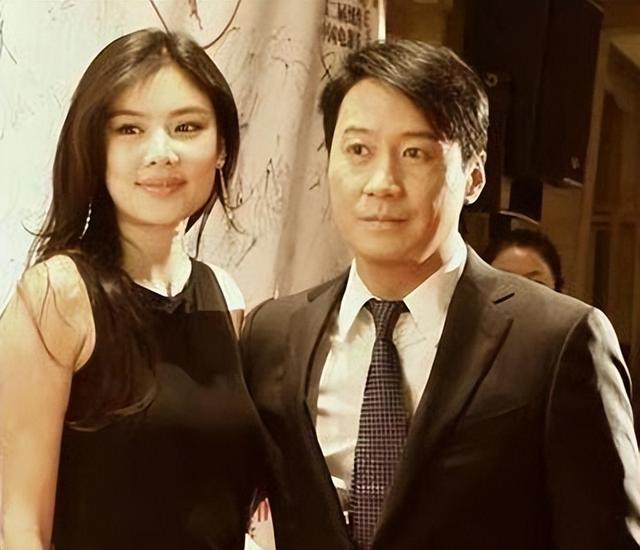 黎明会不会后悔错过了舒淇，51岁才如愿当上爸爸