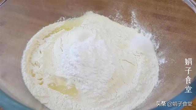 炸油条面怎么和面，家庭油条和面方法技巧（早上十几分钟就能出锅）