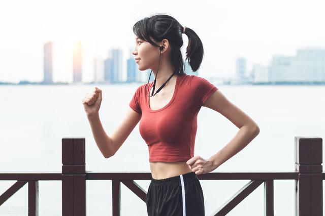 怎么提高跑步速度，怎样快速提高跑步速度（怎么正确的跑步，提升跑步效率）