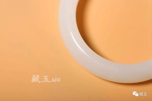 玉石原石怎么卖出去，玉石原石怎么卖出去呢（年底，一大批玉雕师转行了）