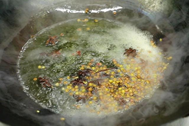 包饺子的面怎么和最好，饺子面怎么和好吃（保证肉馅油润多汁、鲜嫩可口）