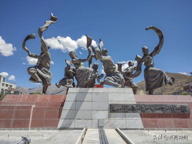 夏天适合到哪里去旅游，夏天去哪里旅游好（5个适宜暑期慢游的大城市）