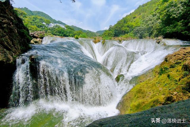 黄果树瀑布在哪里，广东黄果树瀑布在哪里（这处瀑布群被写入教科书）