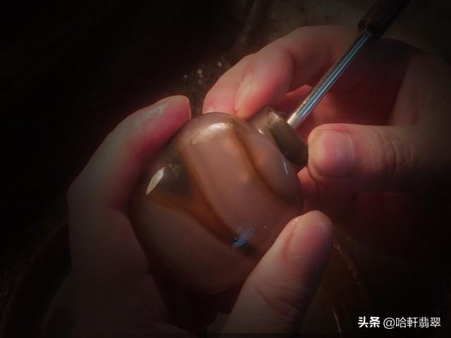 鼻烟壶是什么，鼻烟壶是什么东西（小小一个集工艺之大成）