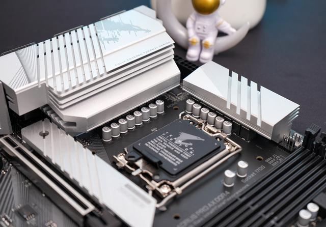 cpu100度，鲁大师cpu温度100多度（B660主板能不能拉得动i9-12900K）