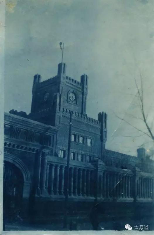 山西大学文学院，山西大学文博考研加试（山西大学今日荣登“双一流”）