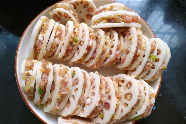 年夜饭怎么做炸货，过年吃的炸货（8道过年必备炸货）