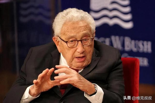 百分之三百的利润就会践踏法律，300元以上利润（要告诉他们被绞死的风险很大）