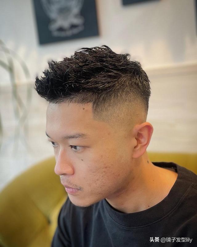 男士长发发型图片，帅气的男中长发发型（4种又帅又时尚的男士发型）