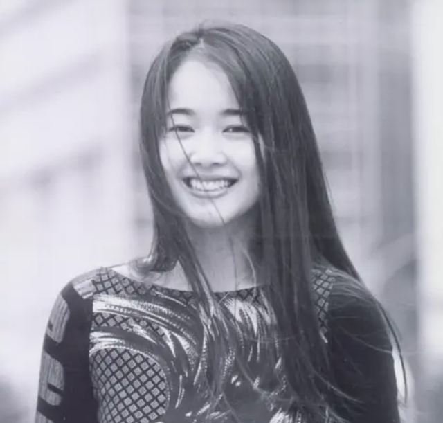 新上海滩方艳芸最后咋了，上海滩中的方艳芸（10位“大变脸”的内娱女神）