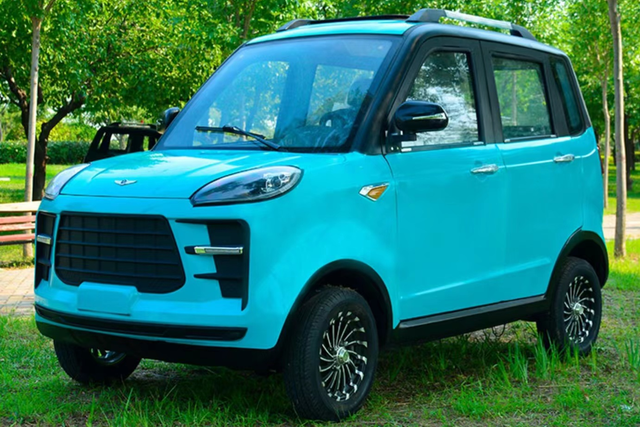 全封闭老年代步车，封闭式可上路老年代步车（适合老年人代步、接娃）