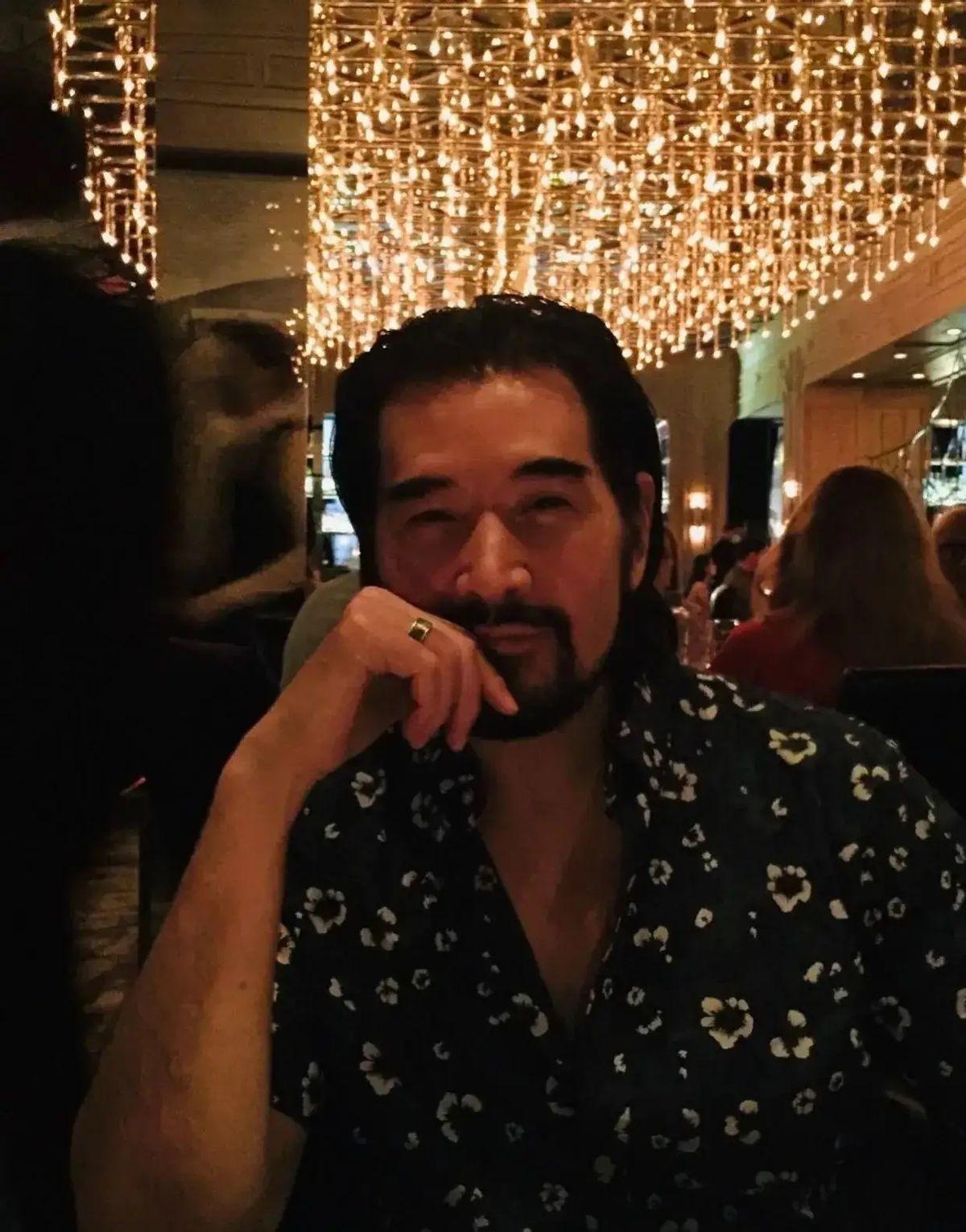 男人留胡子好看吗,费翔留胡子也好帅!