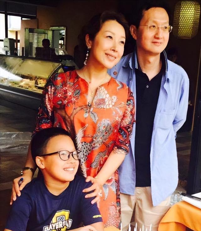孙悦老公吴飞舟，IT大佬娶明星妻子，恩爱多年育有一子