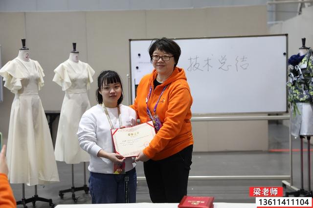 广州哪里有可以定做衣服的地方，广州哪里做衣服的多（广州白云工商技师学院服装设计与制作专业介绍）