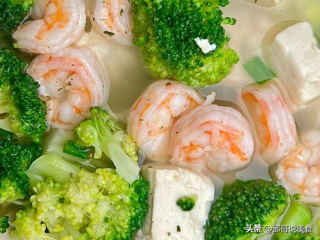 鸡蛋瘦肉汤的做法，瘦肉鸡蛋汤的家常做法（“阳了”没有食欲）