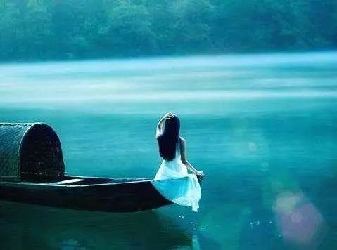 爱像一场纷飞雨，冷漠看透爱情看透你（方能大彻大悟）