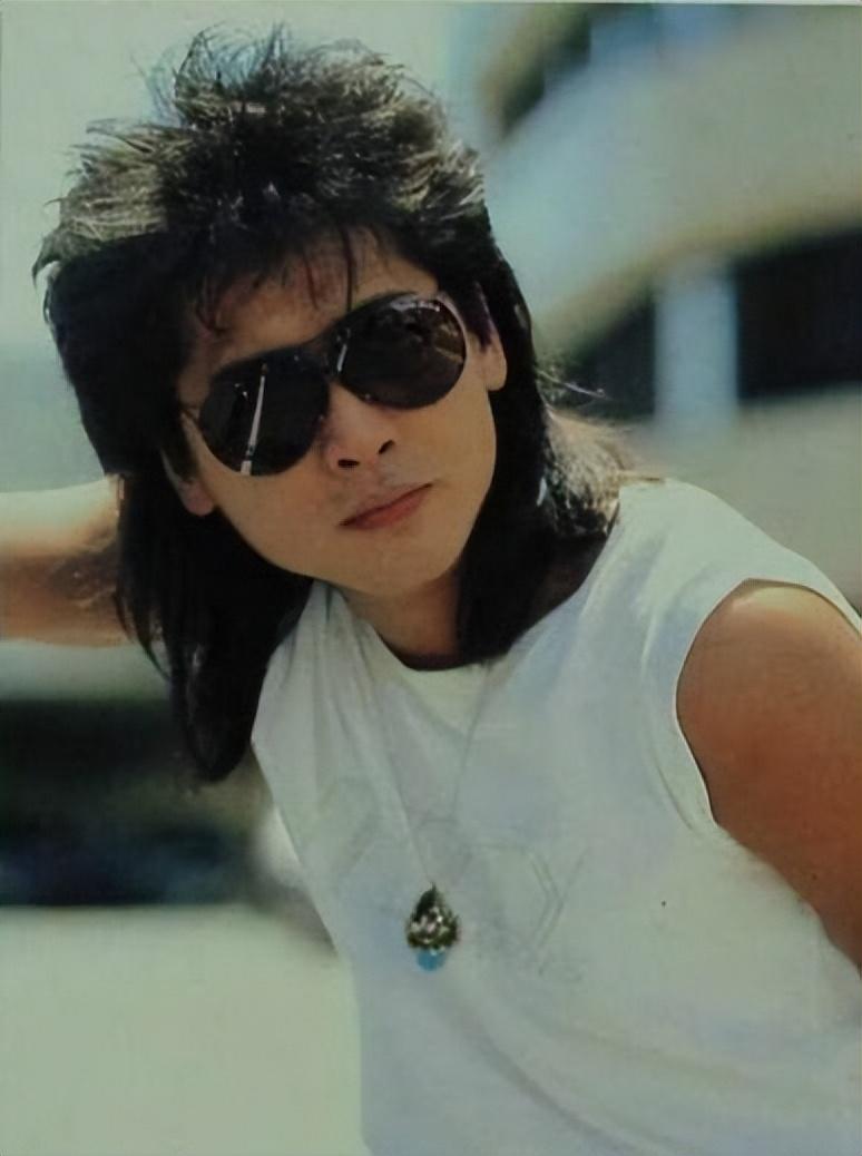 80年代香港最帅男星图片