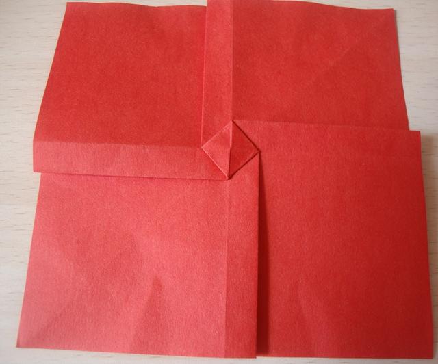 怎么用纸剪花朵，怎么用纸剪花朵视频（玫瑰花的折法）