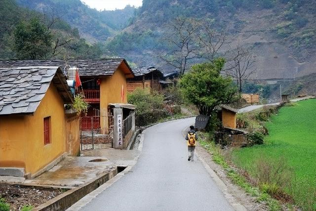 民族的主要特征是什么，民族特征属于什么（但你知道他们最具特色的建筑特色是什么吗）