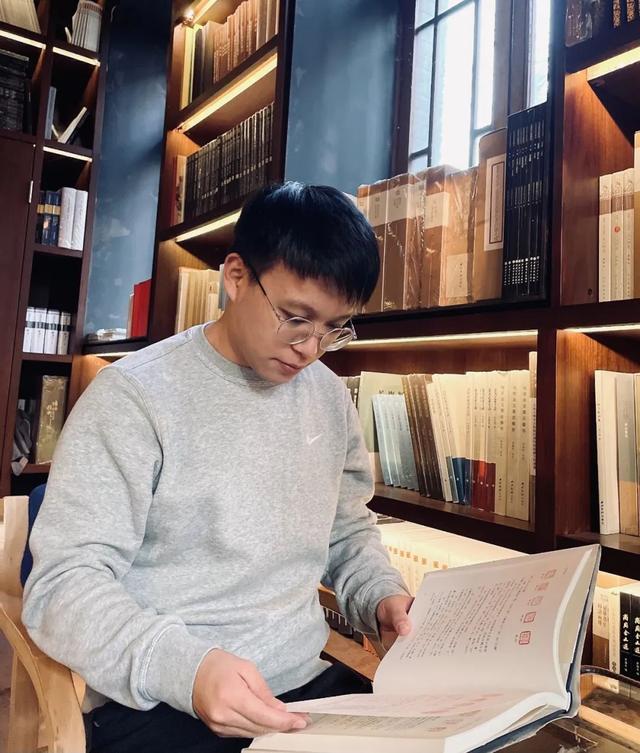 新疆艺术学院研究生，2019新疆艺术学院研究生分数线汇总（新疆艺术学院首届8名书法硕士研究生作品欣赏）