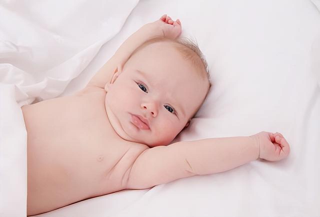 怎样让自己快速入睡，怎样可以快速的入睡（教你三招，5分钟就能快速入睡）