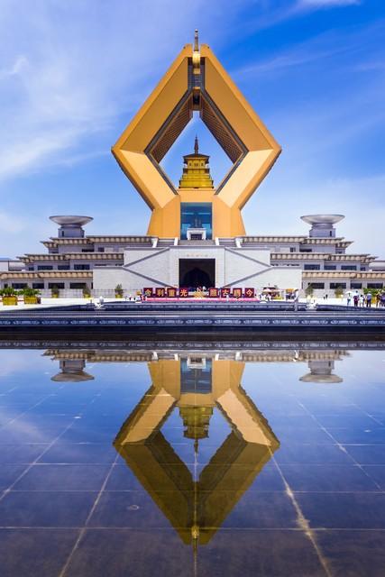 探索佛教文化，推荐中国十大佛教旅游圣地