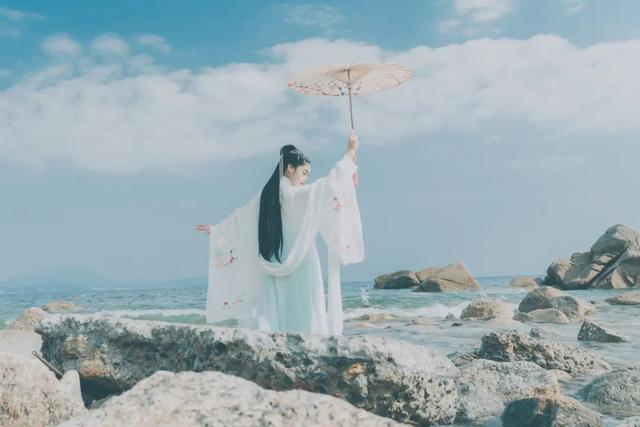 君子求诸己小人求诸人，君子求诸己小人求诸人什么意思（《论语》精华10句）