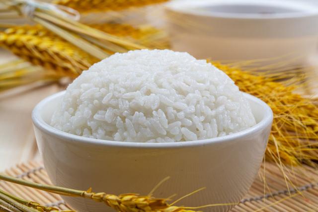 米饭的热量高吗，面条的热量比米饭的热量高吗（经常吃米饭会胖吗）