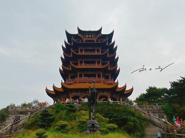 武汉是省会吗，武汉是省会城市还是直辖市（却被称为“散装城市”）