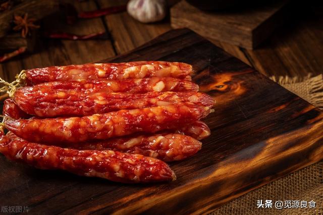 腊肠炒之前要煮吗，广式香肠炒之前要先蒸熟吗（难怪腊肠吃起来又干又硬）