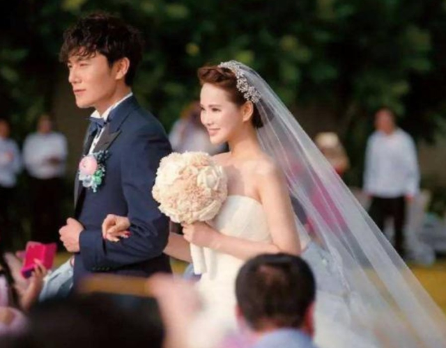 庾澄庆和伊能静：相伴23年未能走到婚姻尽头，分开是最好的选择