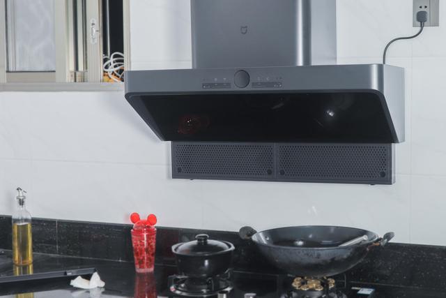 智能抽油烟机怎么样，智能抽油烟机怎么样安装（米家智能变频升降吸油烟机S1测评）