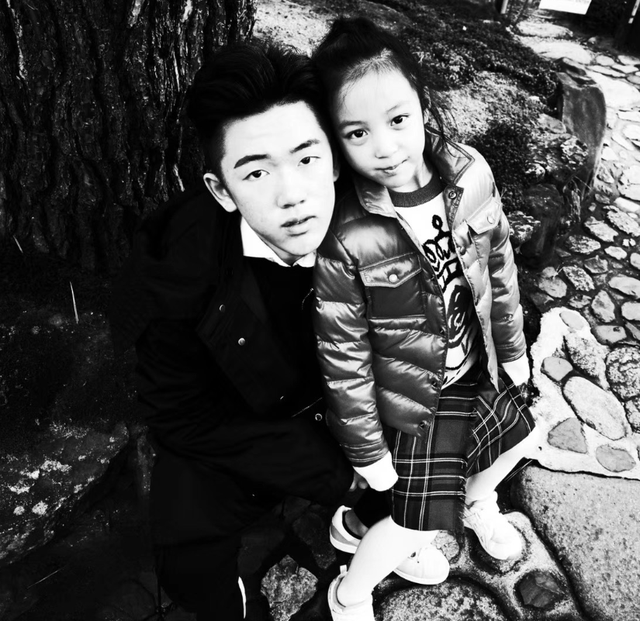 赵薇今天新闻,赵薇今天新闻 新闻(黄有龙疑将3.4亿酒庄转给儿子)