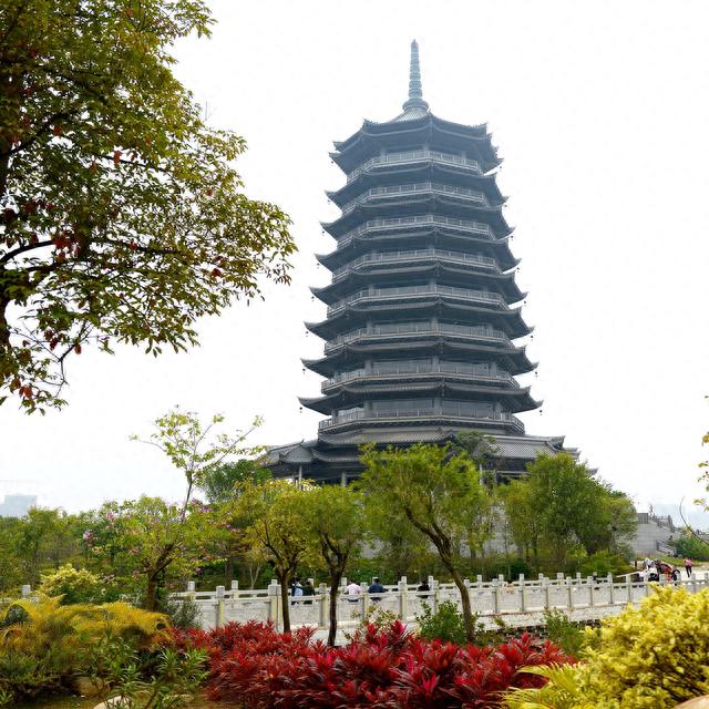 在五象湖公园畅游——感受自然之美