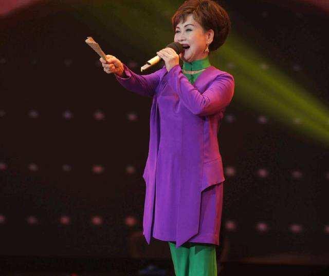 "歌唱家"李谷一：和丈夫肖卓能携手走过43年婚姻，他走后我要坚强