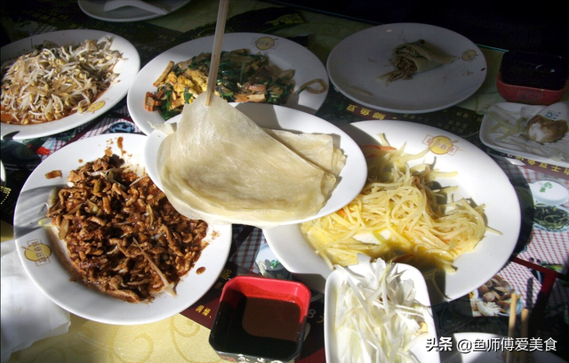 炸鱼丸子怎么做汤家常，炸鱼丸子怎么做汤家常做法（吃4样做2事忌3事）