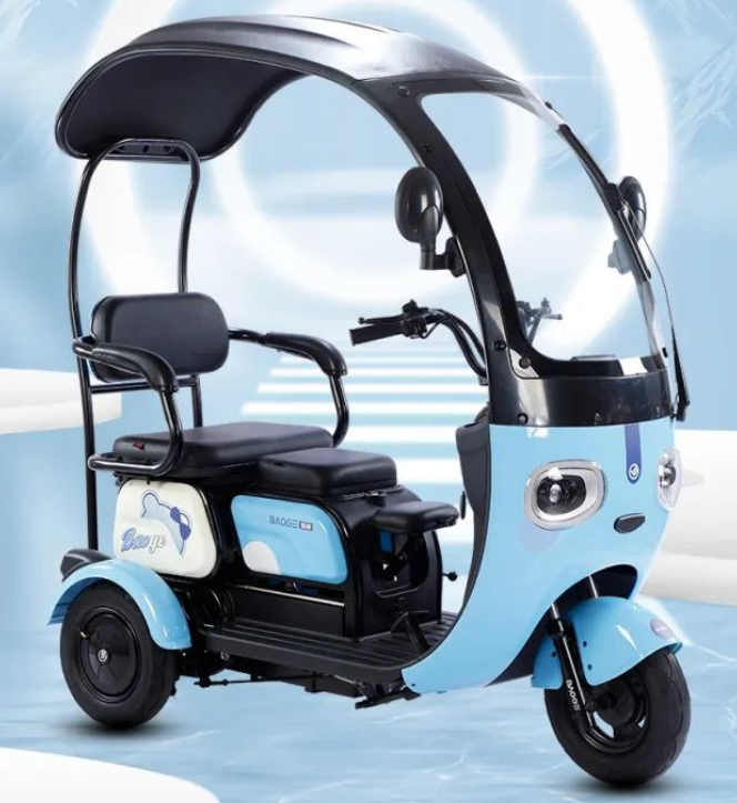 加装日行灯违法吗（2款自带雨棚的电动三轮车）