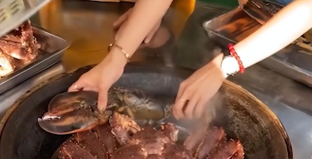 抖音网红饭怎么做，懒人饭抖音网红五彩饭腊肠饭（美食博主“我是晴天”顿顿鲍鱼龙虾）