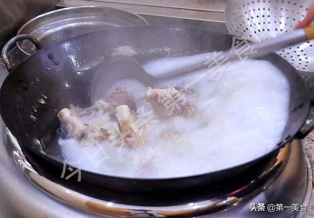羊脚怎么做才好吃，羊脚怎么做才更好吃（冬天最适合吃羊肉）