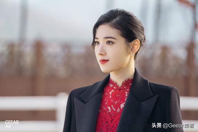 韩国女装品牌有哪些，教你用4件单品穿出时尚气势（欧韩时尚女装）