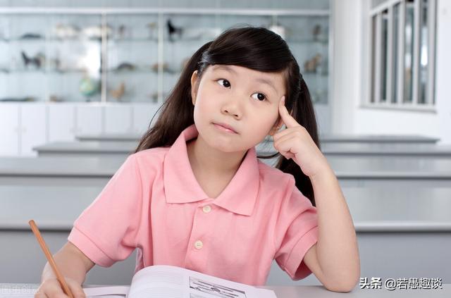 描写星星的词语，描写星星的唯美句子（小学课文《小小的船》中“闪闪的星星蓝蓝的天”真的错了吗）